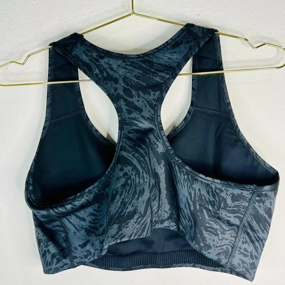 Nike Black and Gray Dry Fit Low Support Sports Bra Plus Size 1X - Picture 6 of 6